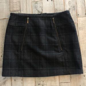 Plaid pattern mini skirt with zippers